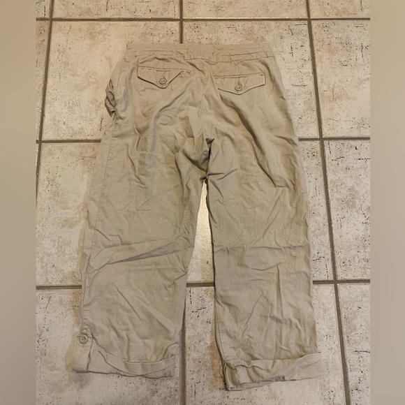 Old Navy Tan Linen Blend Capris, Size 6 - Picture 5 of 6